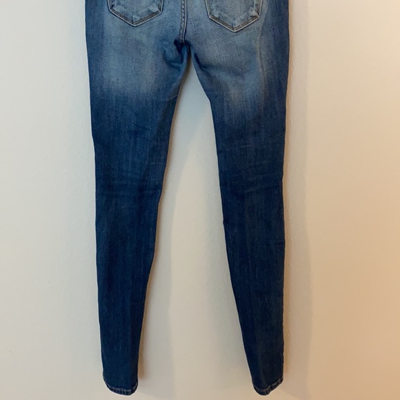 💎KanCan Distressed Skinnies - Picture 8 of 8